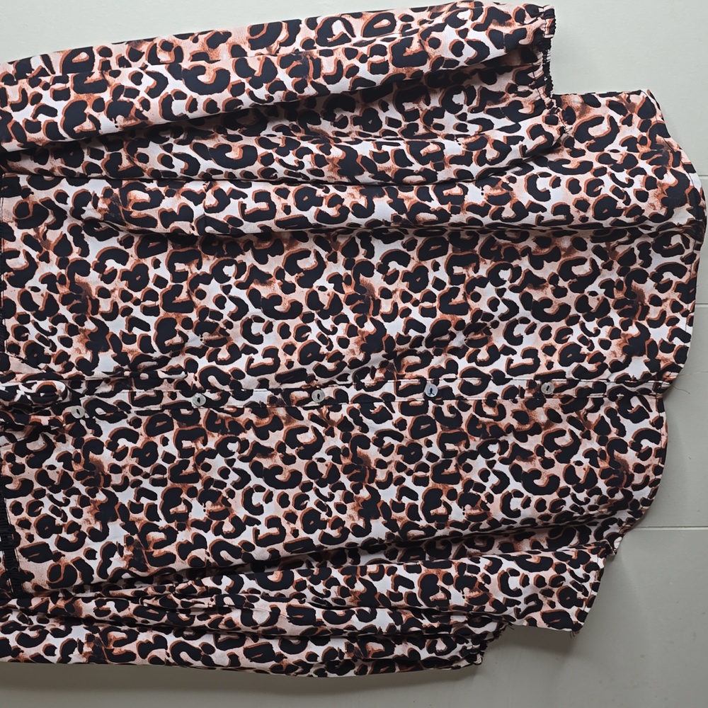 Leopard Print Women's Top Bobeau - Picture 3 of 4